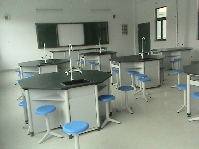 ����ʵ����1